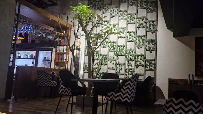 Factory Cafe Korangi Karachi ambiance and fooda